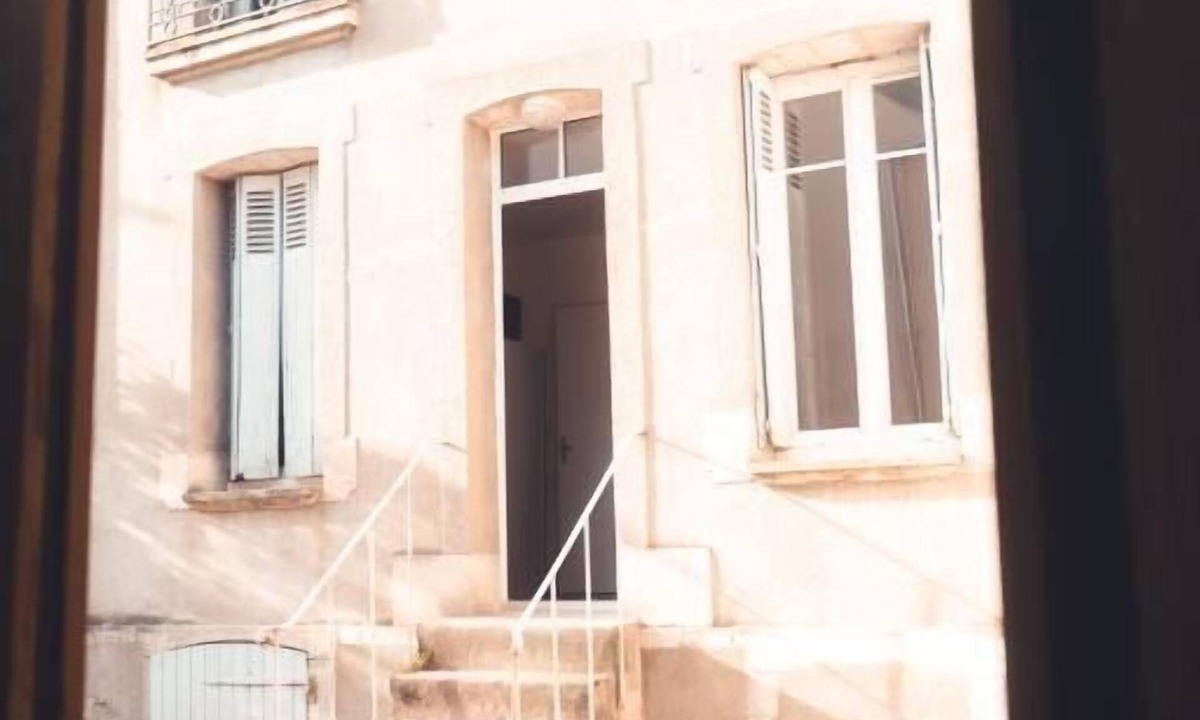 Tours House | L'Etape - La Maison des amis