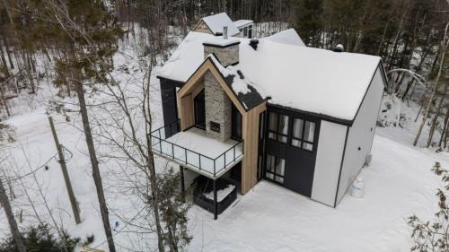Mauricie Ski Chalet | L'Evasion Mauricie - Private Spa - Sleeps 16
