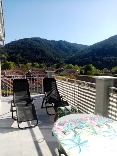 Saint-Etienne-Vallee-Francaise Apartment | L'Enclos