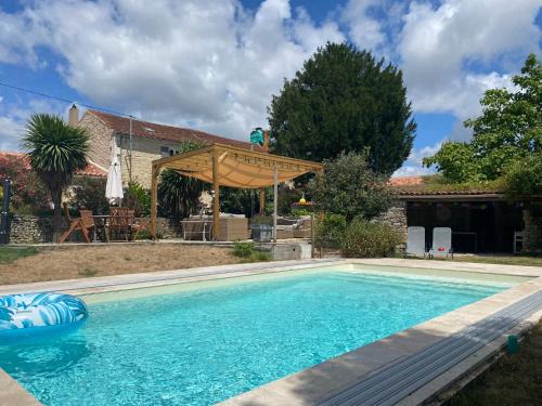 Chaille-les-Marais House | L'hébergerie sablotine