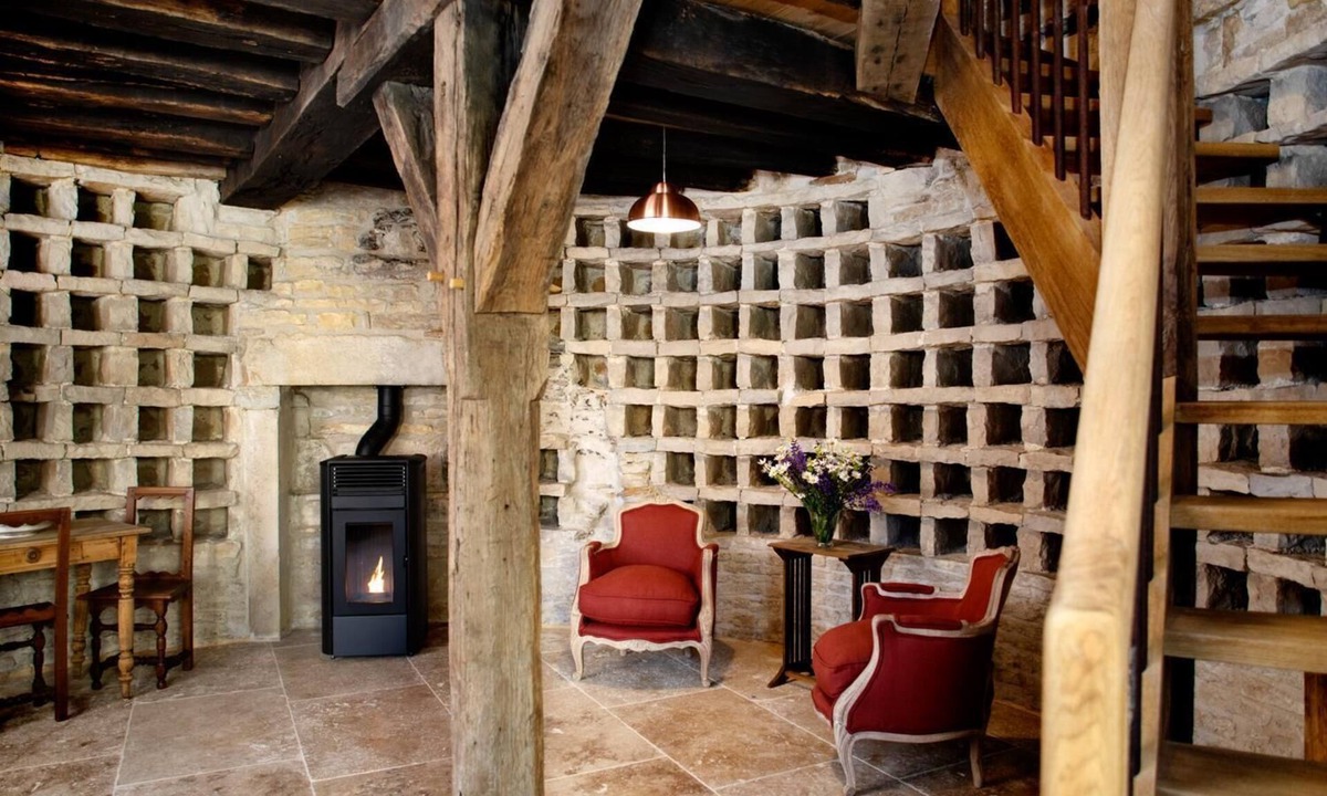 Pichanges House | L' Hôte Antique