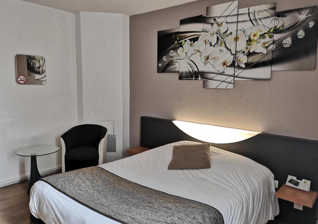 Romilly-sur-Seine Hotel | L'Hôtel du Marais Romilly Centre