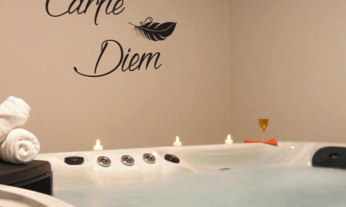 Charavines House | L'HACIENDA DUO, a romantic getaway with a private spa