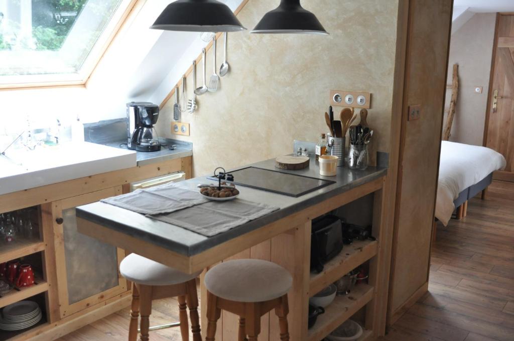 Pleyben Apartment | L'herbe des nuits.