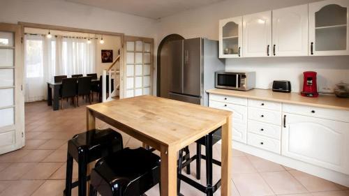 Athies House | L'Hermitage jardin billard et wifi haut debit