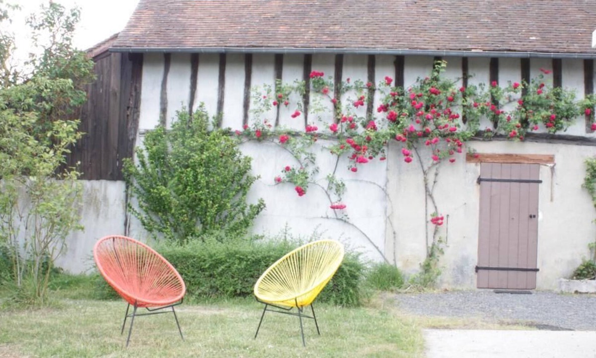 La Selle-en-Hermoy Apartment | L'hermoyse Cosy Hyper Centre Ville