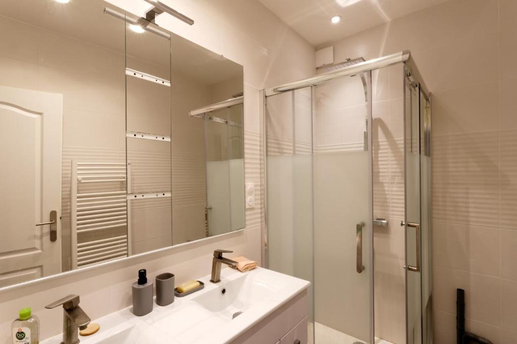 Saint-Marc Apartment | L'Hibiscus Rouge