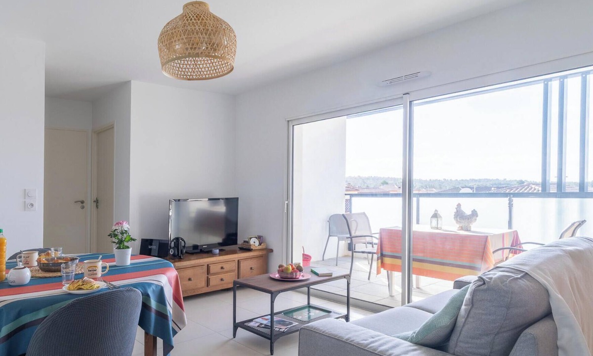 Saint-Mathieu-de-Treviers Apartment | L’Hortus – Terrasse – Nature – Parking