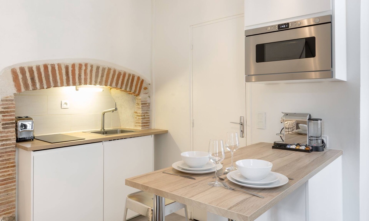 Centre Apartment | L'HORLOGE - Cocon de Charme au coeur de Rennes