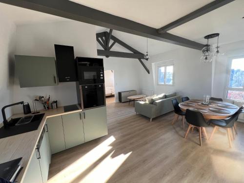 Gonneville-la-Mallet Apartment | L'Hostellerie des Vieux Plats LGT 6