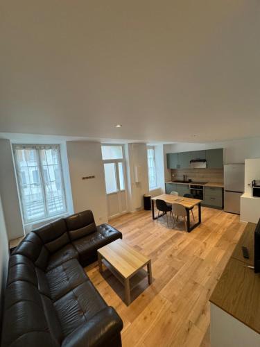 Cheroy Apartment | L'hotel de ville