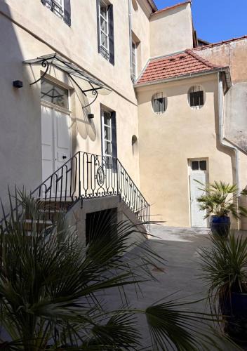 Louhans House | L'Hotel Particulier