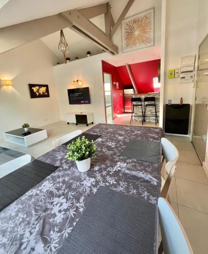 Chilly-Mazarin Apartment | L'incontournable - Proche de Paris-Orly-Beau F2