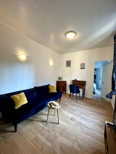 La Celle-sous-Gouzon Apartment | L'Instant Caen - House in Caen