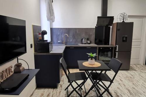 Oyonnax Apartment | L'instant