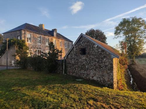 Le Hommet-d'Arthenay House | L'institution