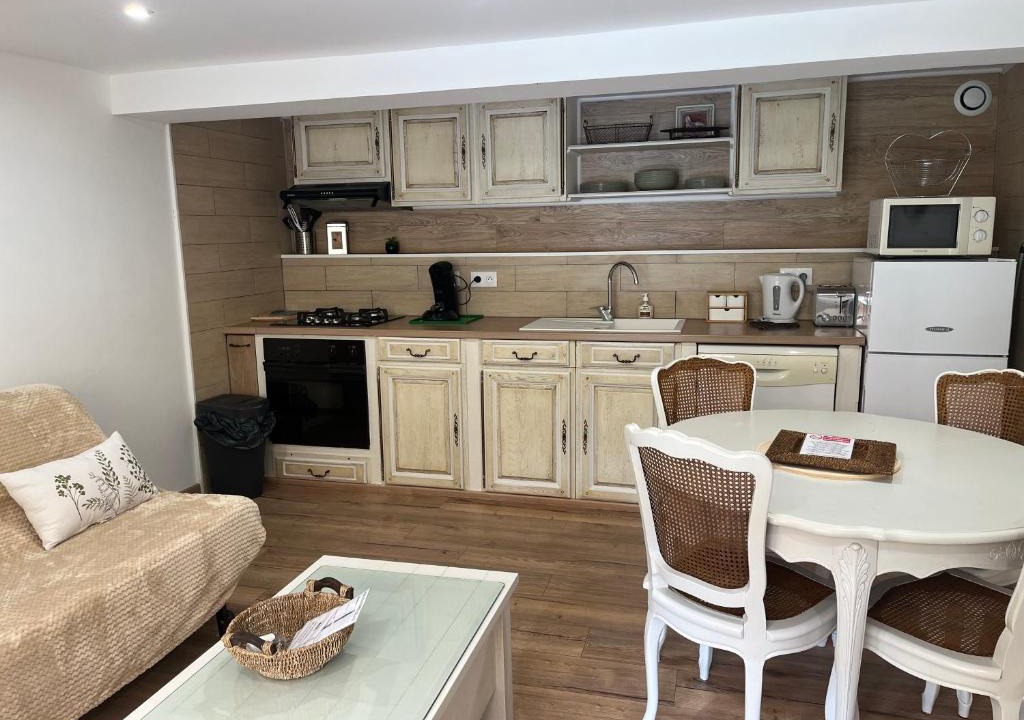 Gourdan-Polignan House | L'intemporel