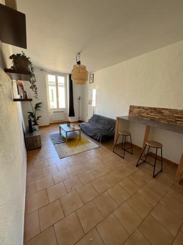 Bagnols-sur-Ceze Apartment | l'oasis bagnolet