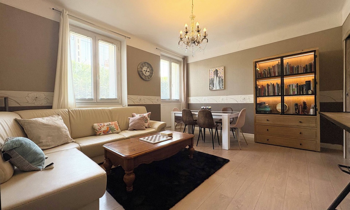 Nevers House | L'Oasis Citadine