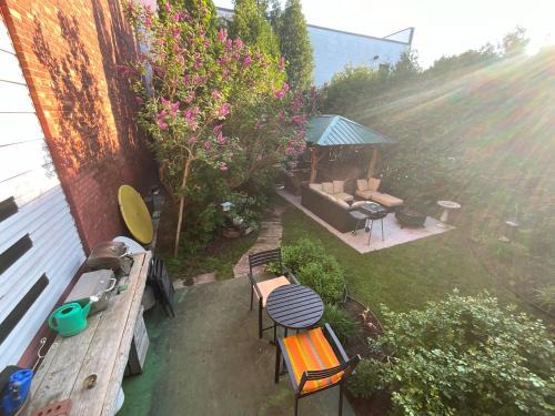 Trois-Rivieres House | L'Oasis Des Nomades