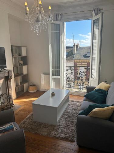 Cote Est Soquence Apartment | L'Observatoire