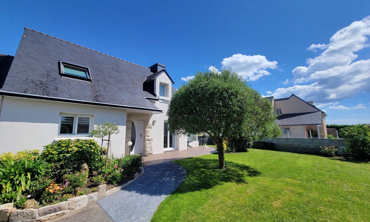 Erdeven House | L'Olivier by Interhome