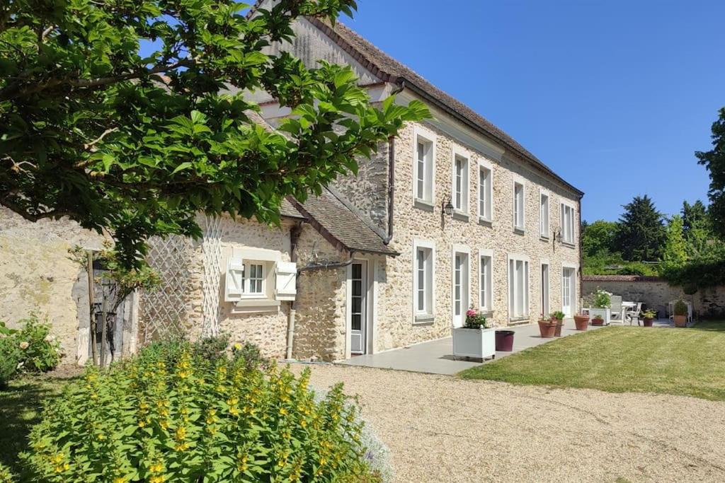 Richebourg Villa | L'ombre du Tilleul - Gîte familial