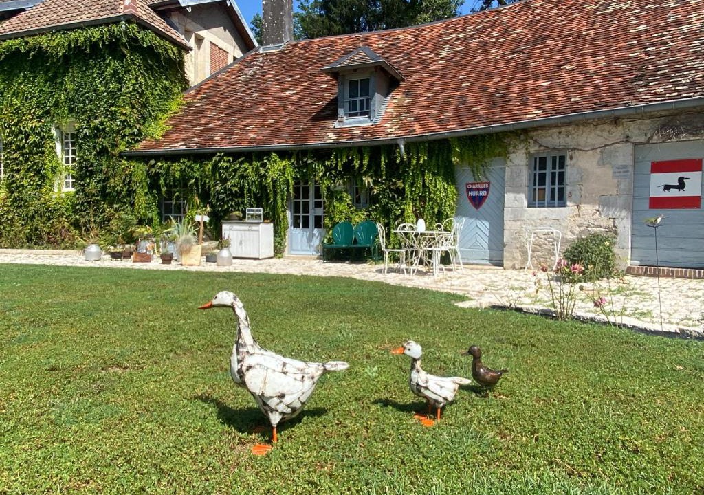 Quingey Bed & Breakfast | L’Orangerie de Malpas