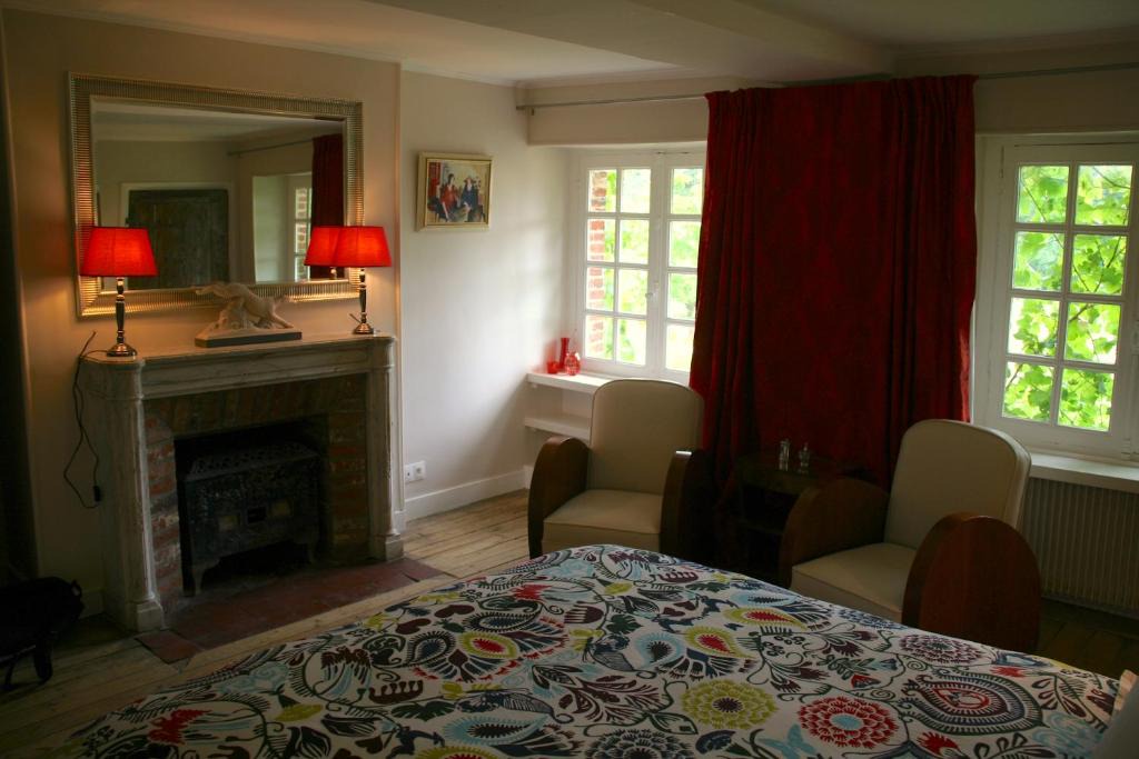 Avernes-Saint-Gourgon Bed & Breakfast | L'Orangerie du Bois