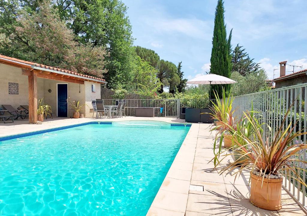 Eus House | L'Ours Brun holiday rental
