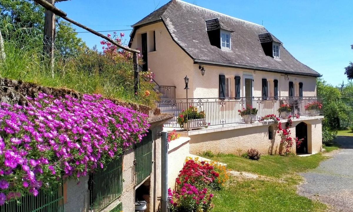 Bannes House | L'Oustal de lô Zélia - BANNES