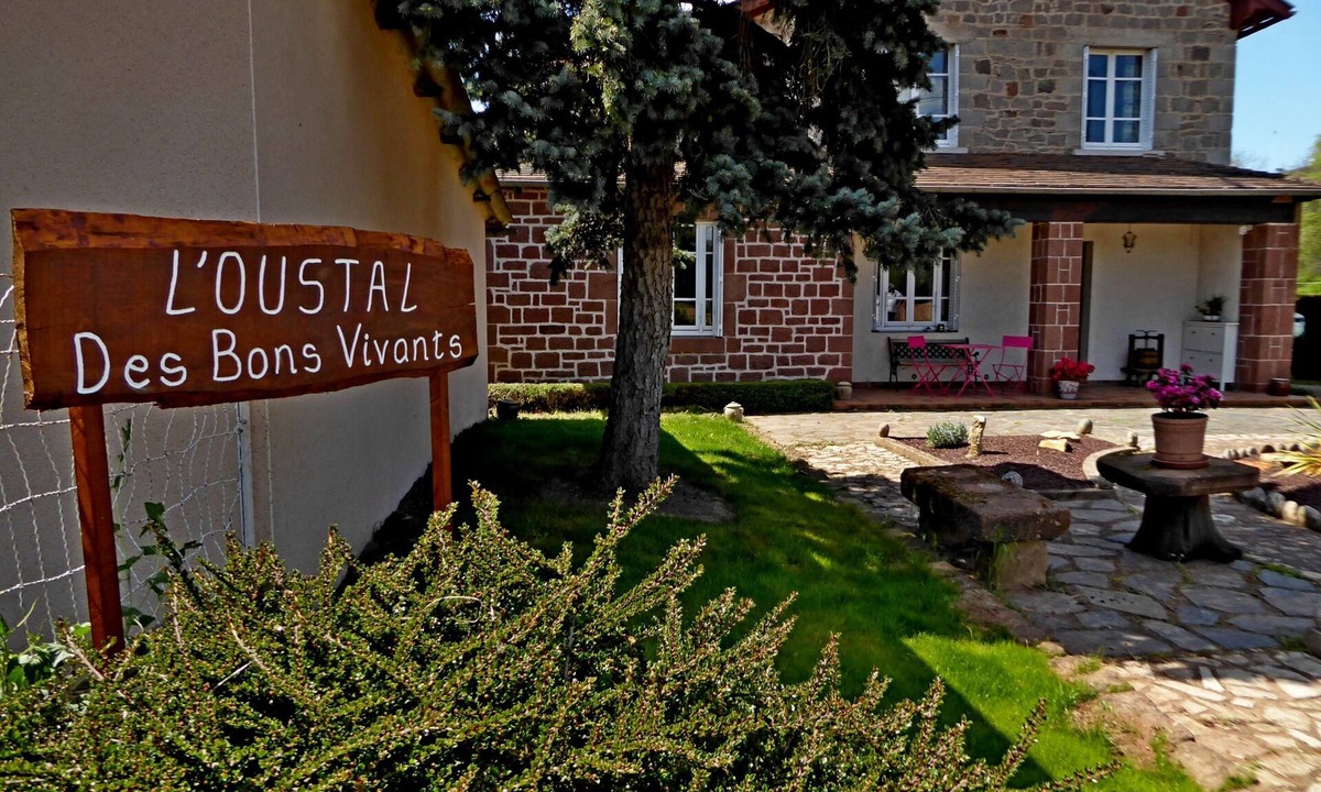 Saint-Cyprien-sur-Dourdou House | L'oustal des Bons Vivants