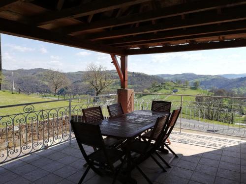 Nauviale House | L'Oustal