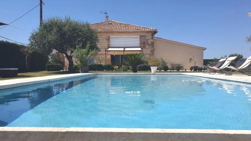 Saint-Nicolas-de-la-Grave Bed & Breakfast | L'OUSTAL D'ADELE proche Canal du Midi et Moissac