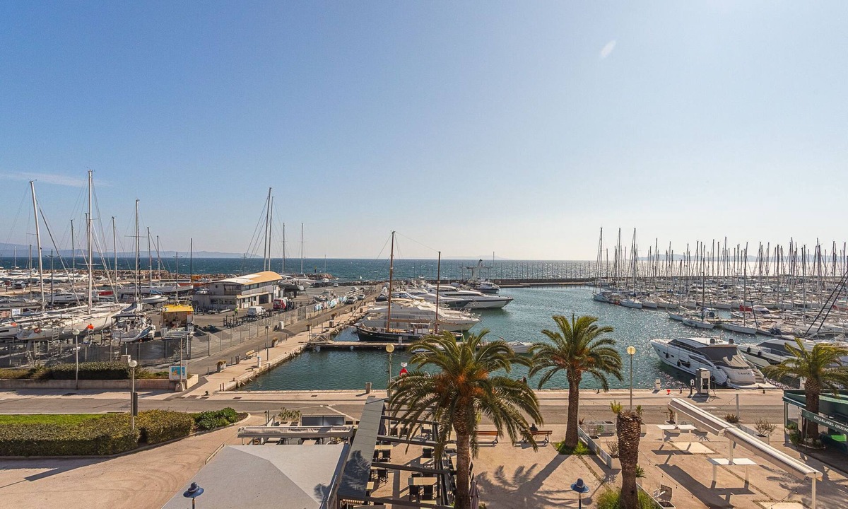 Hyeres Apartment | La Balancine by Interhome