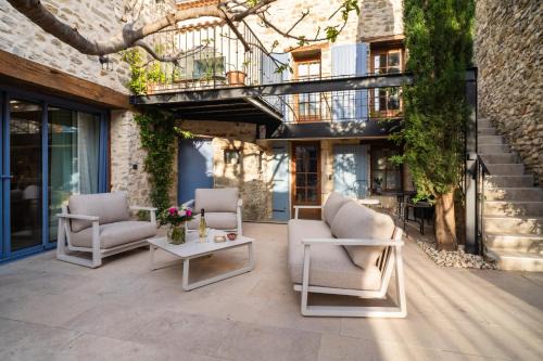 Charols Apartment | La Barule