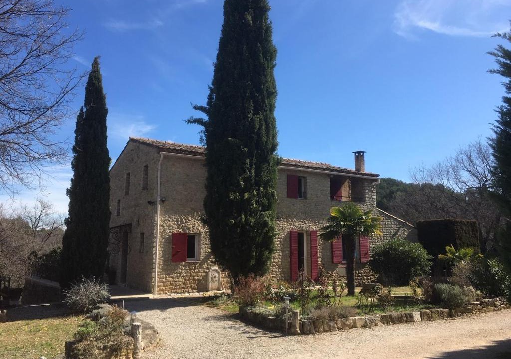 Apt Apartment | La bastide de Mauragne - Gîte les Iris