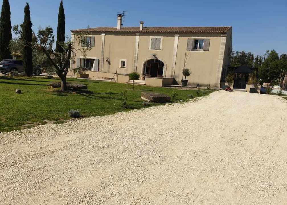 Chateaurenard Bed & Breakfast | La Bastide Des Oliviers