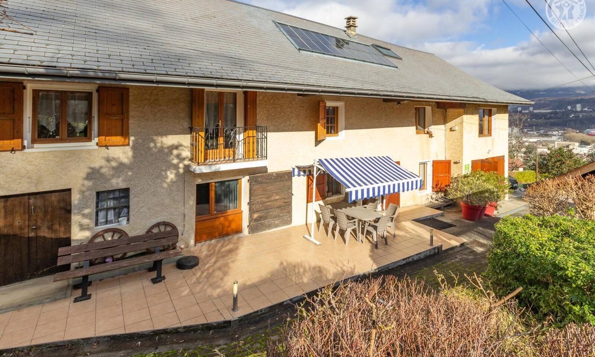 Chambery House | LA Bataillarde - Chambery