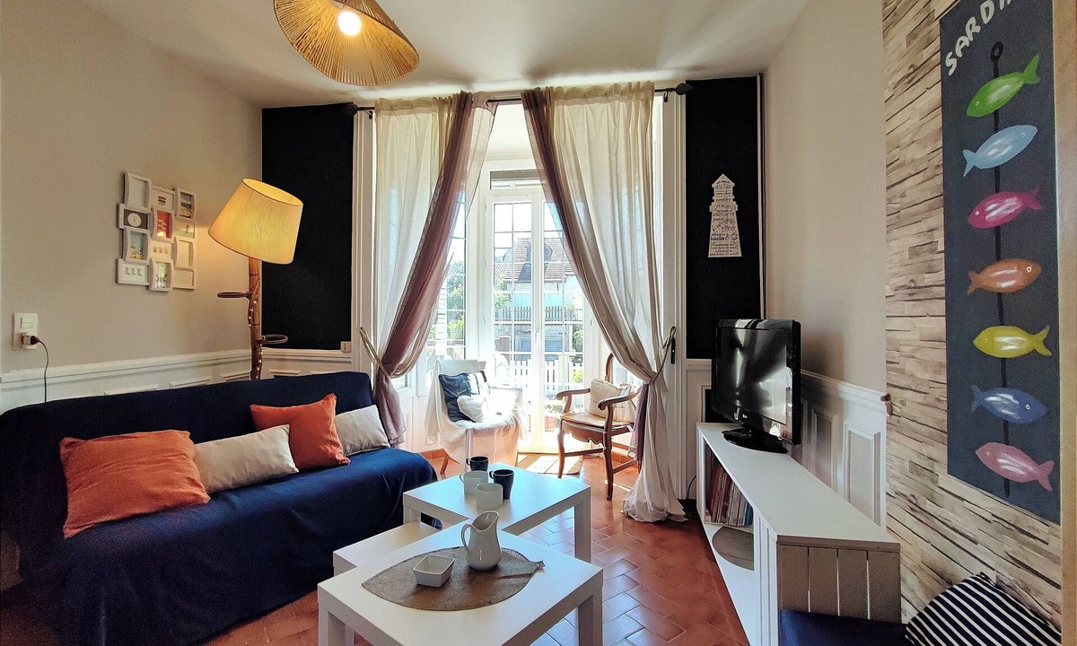 Ouistreham House | La Belle Anglo - Normande à 5 Minutes de la Plage de Riva Bella