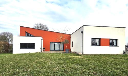 Volnay House | la belle de volnay