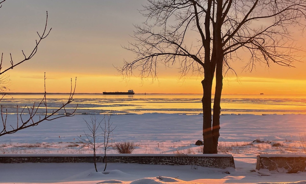 Pointe-Du-Lac Apartment | La Belle du Lac