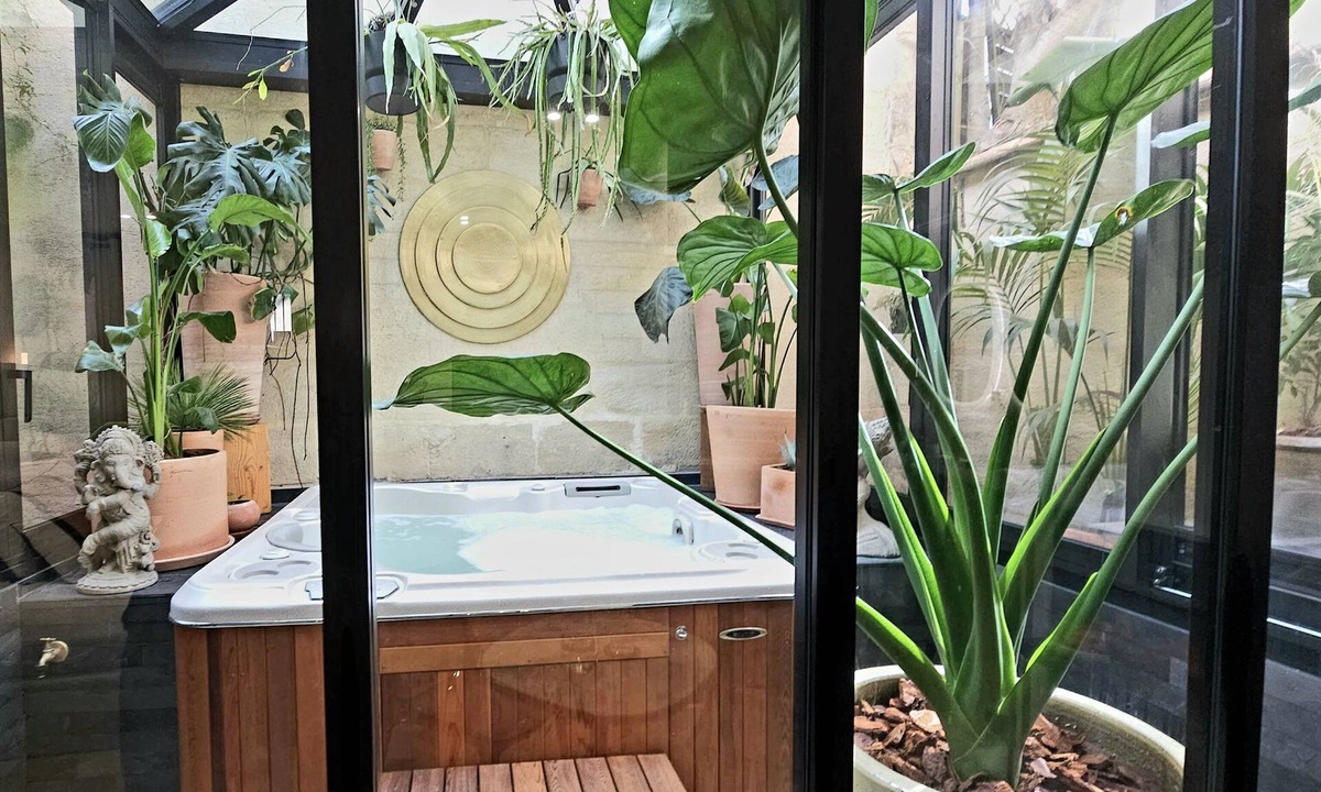 Grand Parc-Paul Doumer House | La Belle Endormie B&B