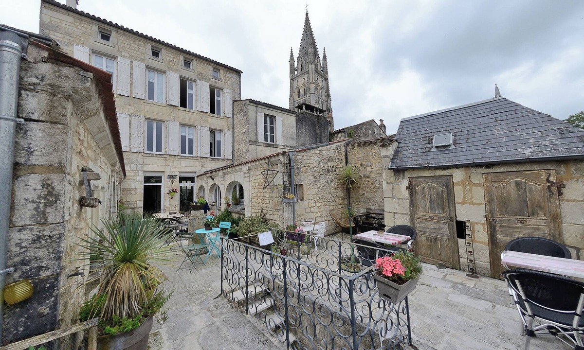 Saintes House | La Belle Etoile