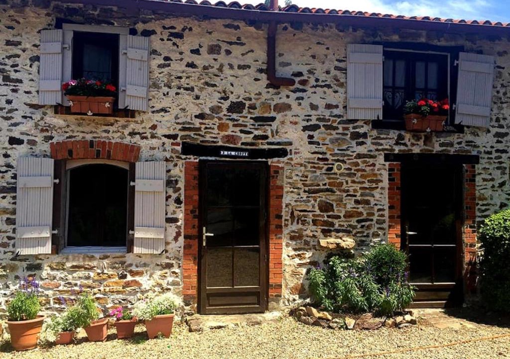 Bussiere-Poitevine House | La Belle Grange Bussiere