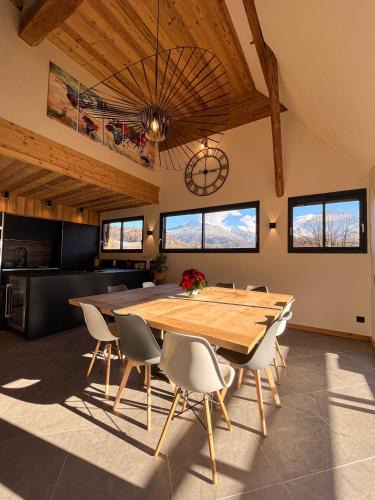 Mercury Villa | La belle grange