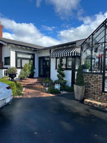 Tauranga Villa | La Belle Maison