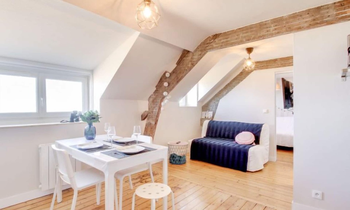 Courtoisville-Sillon-Moka Apartment | La Bellevue by Interhome