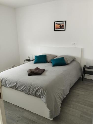 Saint-Florent-le-Vieil Apartment | La Bellière