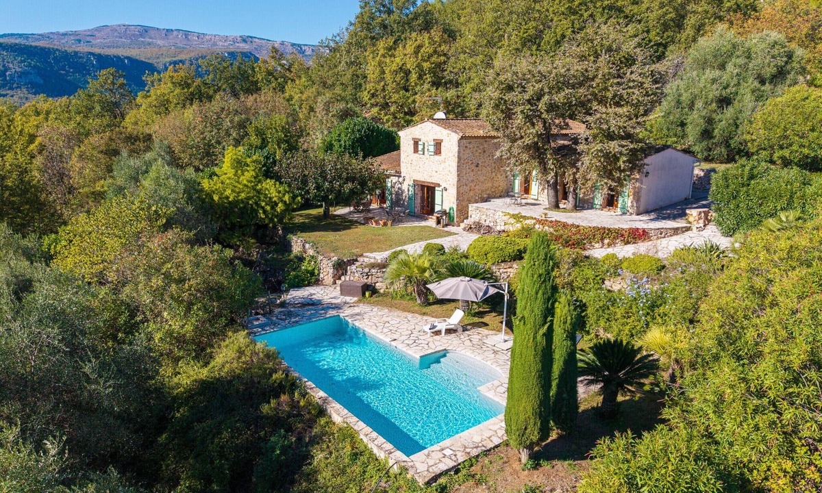 Tourrettes-sur-Loup Villa | La Bergerie – Southern charm all year round